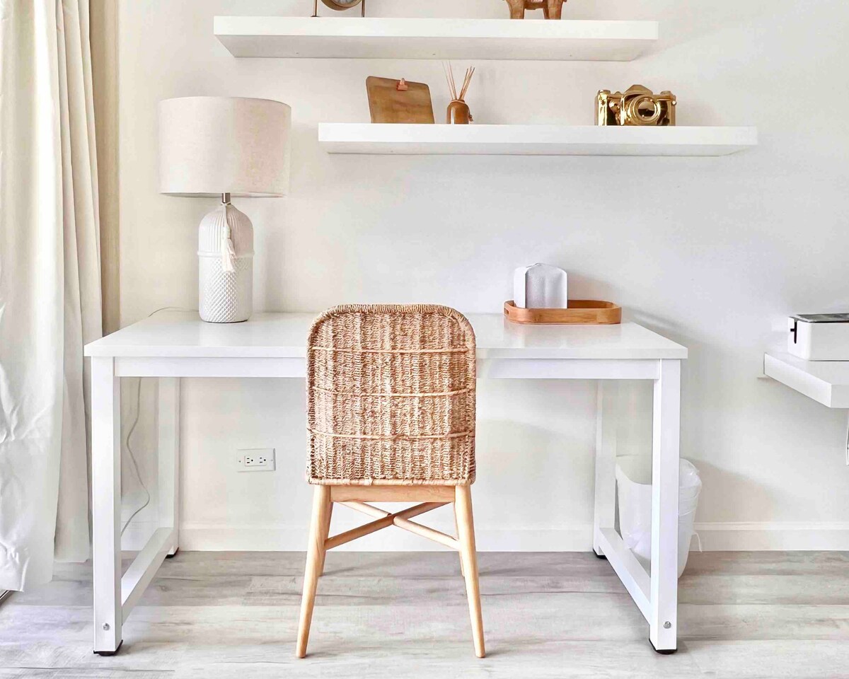 Elegant Island Gem- Newly Upgraded-Waikiki Studio.