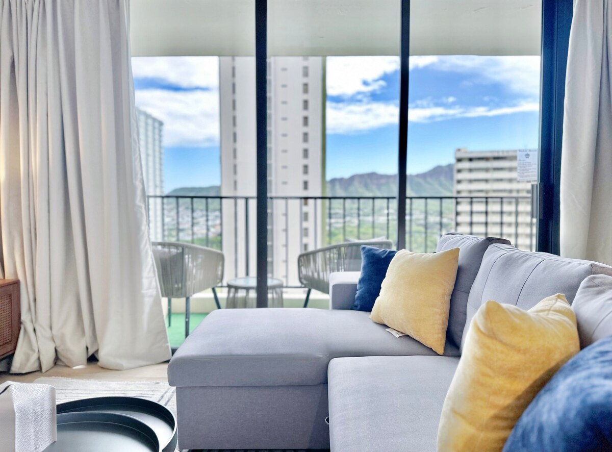 22F-Stunning 1BR-Waikiki Banyan-Diamond Head View
