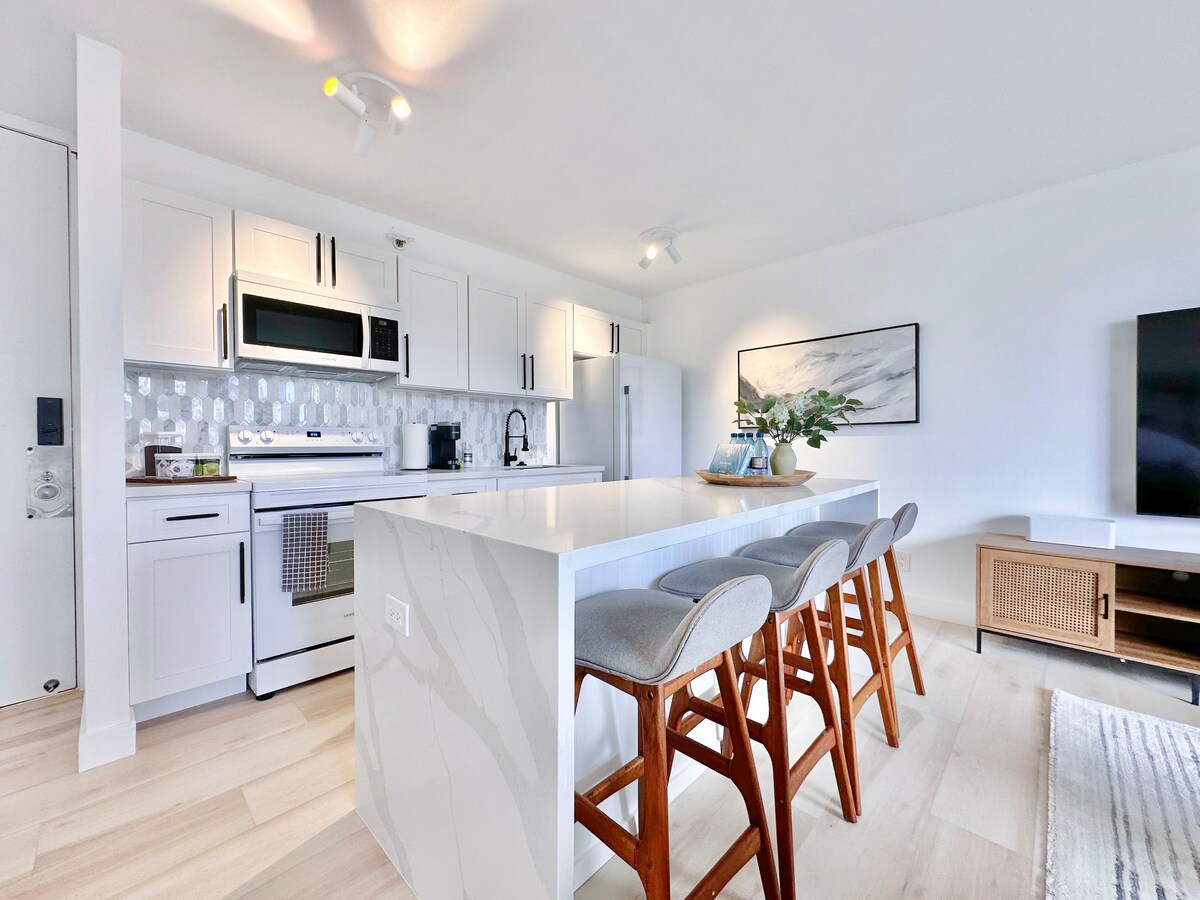 22F-Stunning 1BR-Waikiki Banyan-Diamond Head View