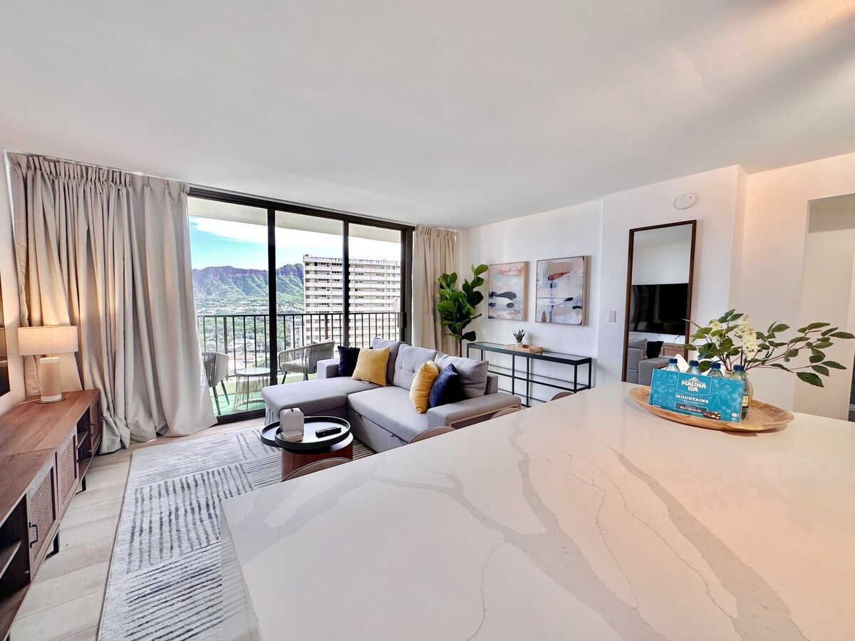 22F-Stunning 1BR-Waikiki Banyan-Diamond Head View