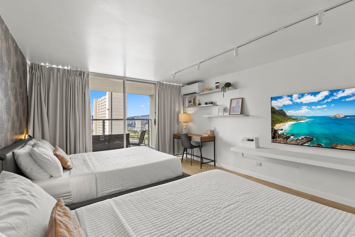 26F-Gorgeous Double Queen Studio-Waikiki Beach!