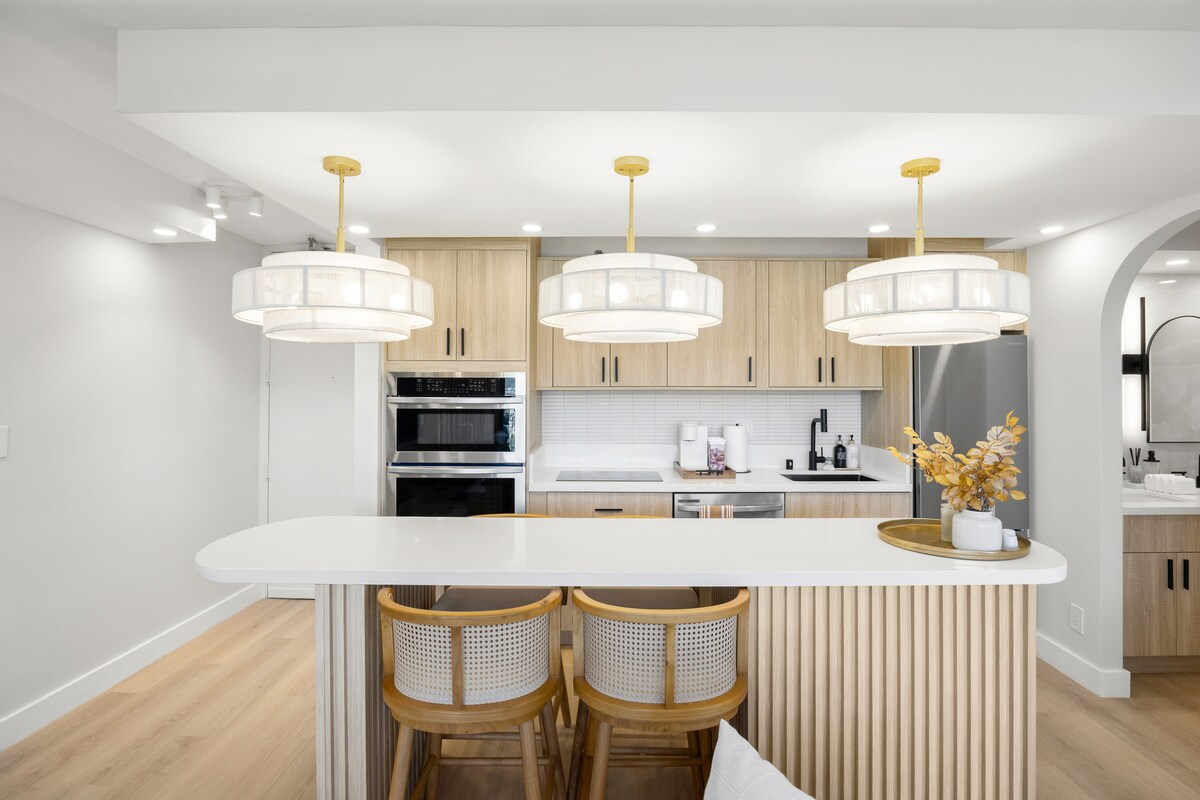 29F-Stunning Mountain View-Waikiki-1BR-w/Parking
