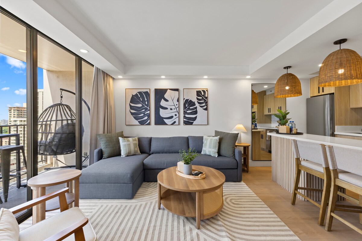 16FL-Upscale Chic Waikiki Banyan 1BR-Free Parking