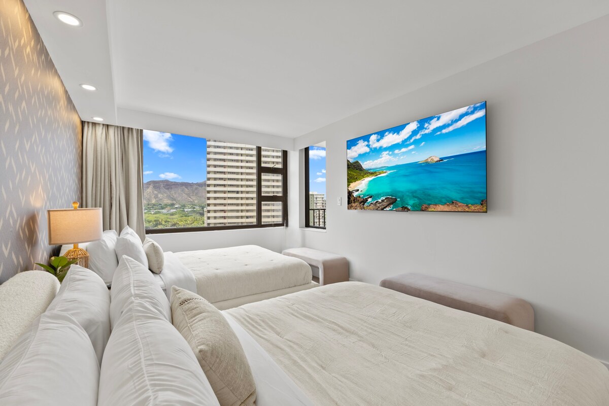 16FL-Upscale Chic Waikiki Banyan 1BR-Free Parking