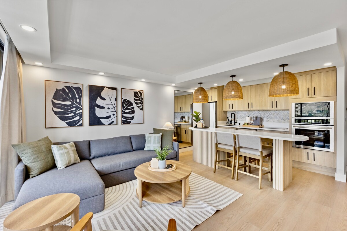 16FL-Upscale Chic Waikiki Banyan 1BR-Free Parking