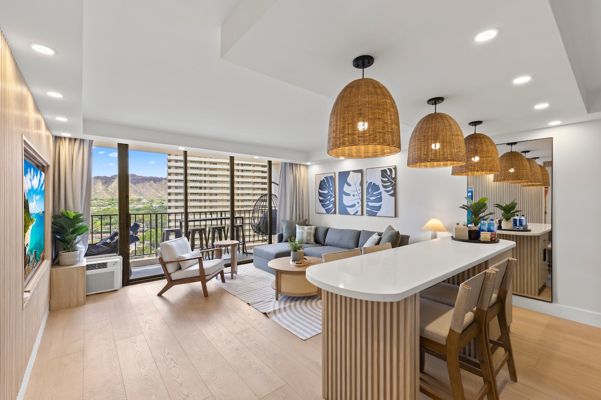 16FL-Upscale Chic Waikiki Banyan 1BR-Free Parking