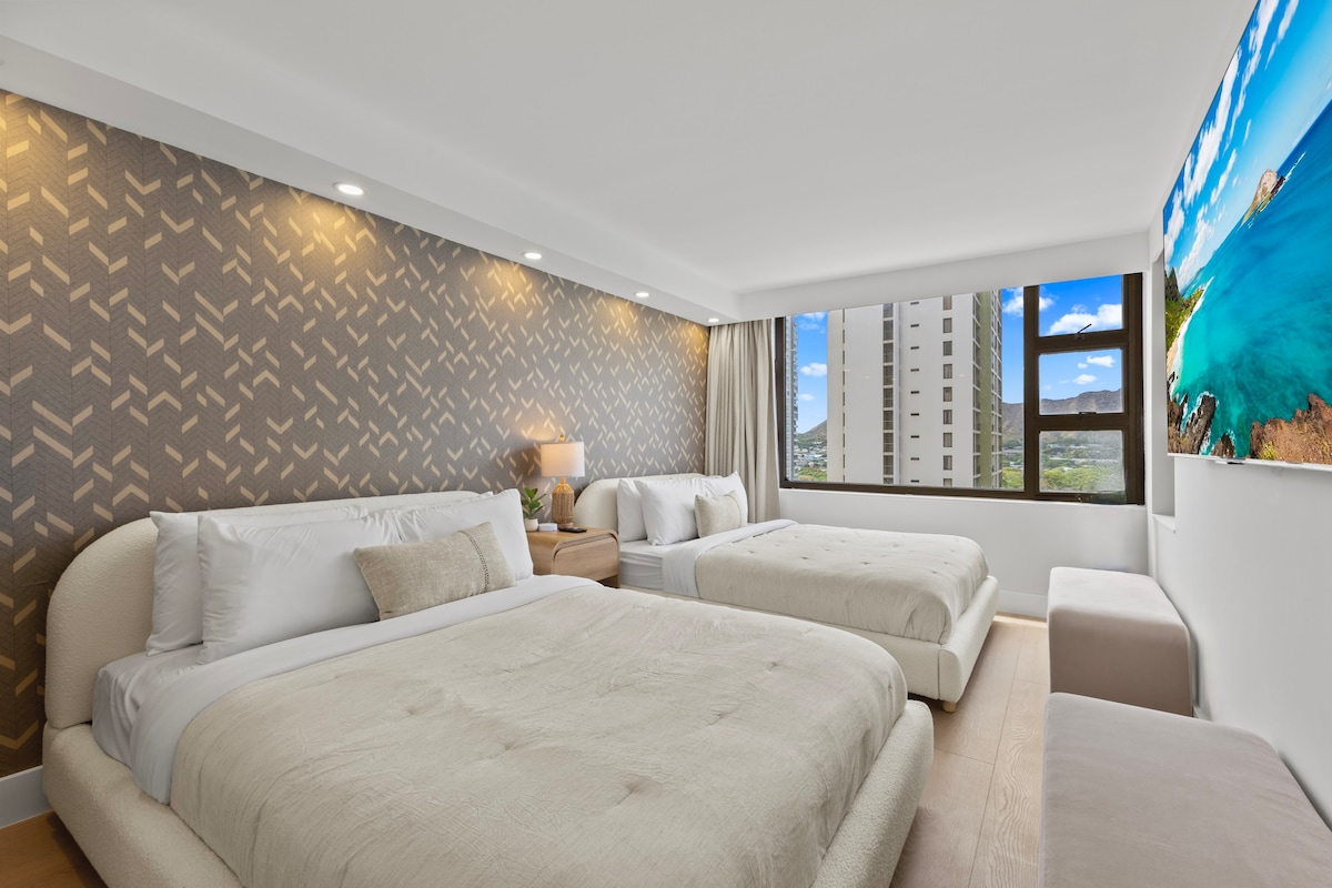 16FL-Upscale Chic Waikiki Banyan 1BR-Free Parking