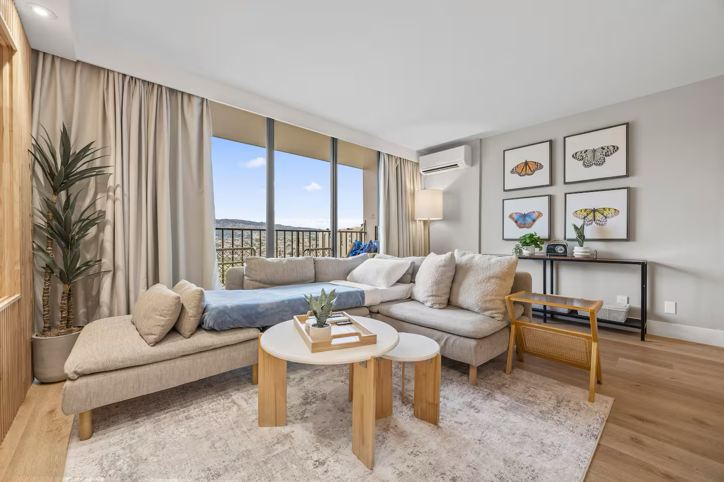 25F-Stunning & Upscale-Mountain View-1BR/Parking!