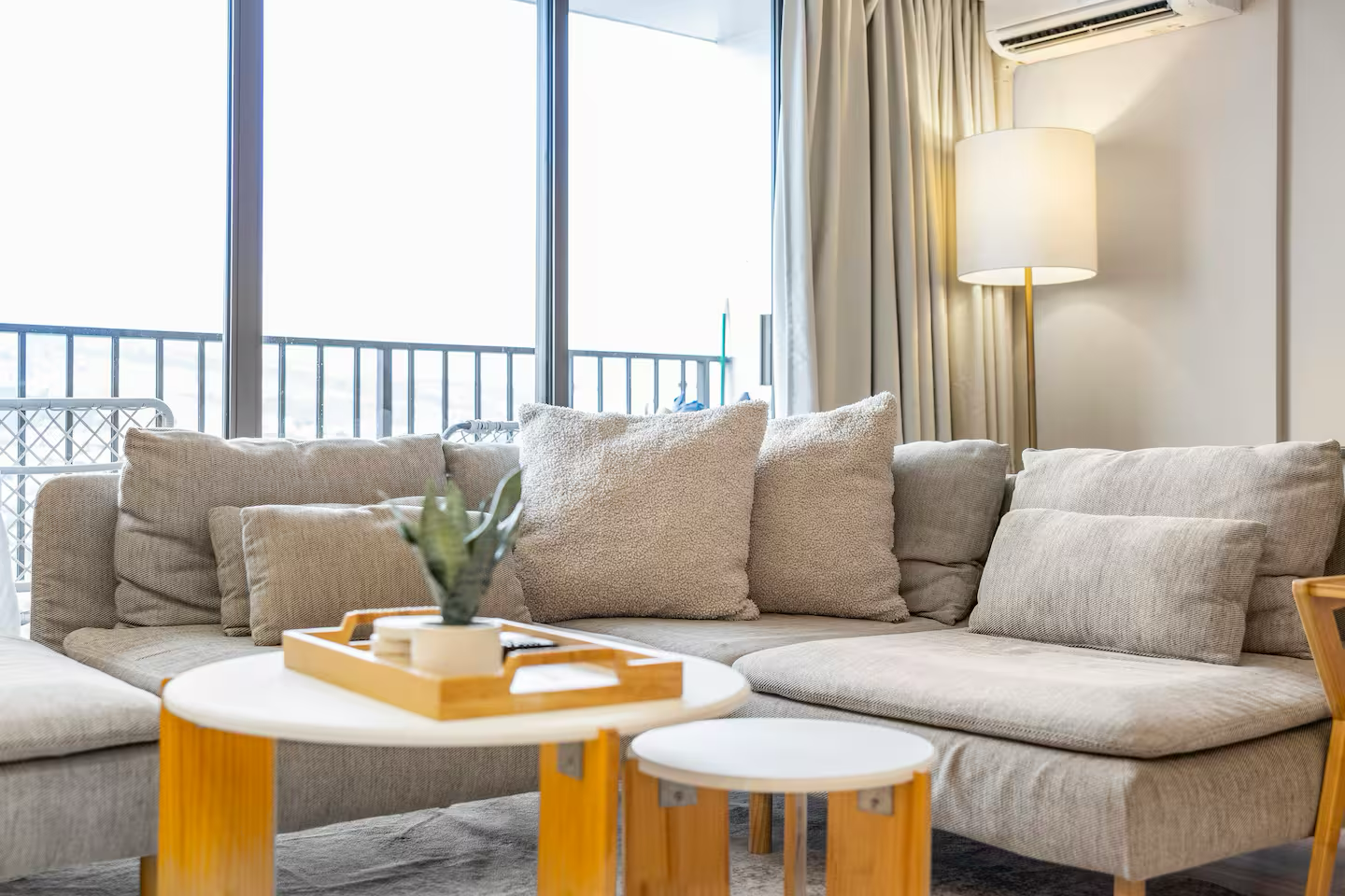 25F-Stunning & Upscale-Mountain View-1BR/Parking!