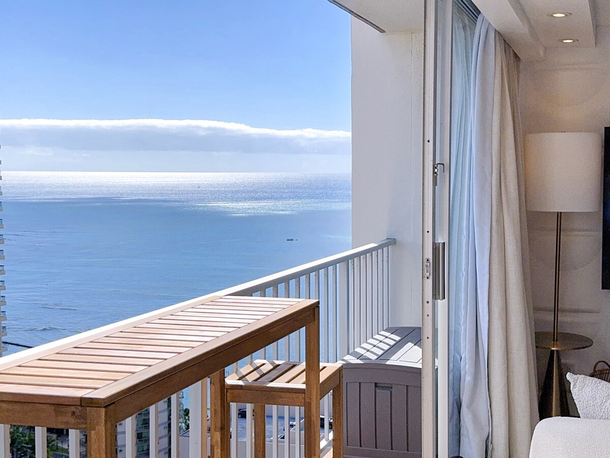 32F-Penthouse Pacific Monarch Studio-Ocean View