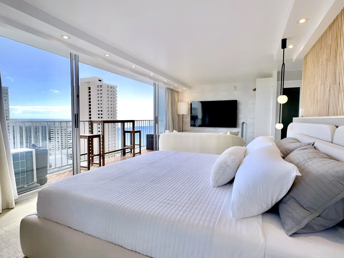 32F-Penthouse Pacific Monarch Studio-Ocean View