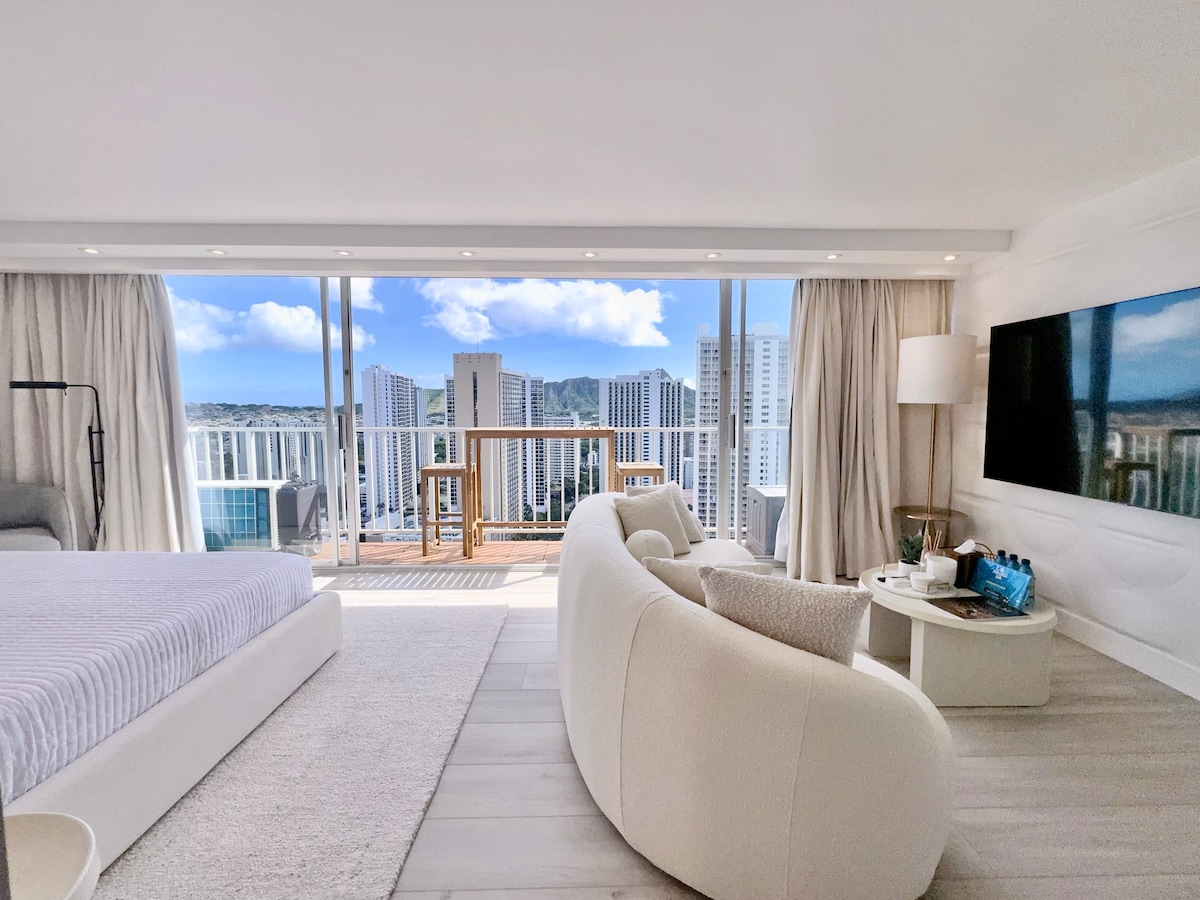 32F-Penthouse Pacific Monarch Studio-Ocean View