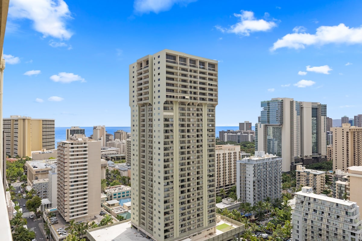 31FL-Stunning Tropical Studio w/Ocean & City Views