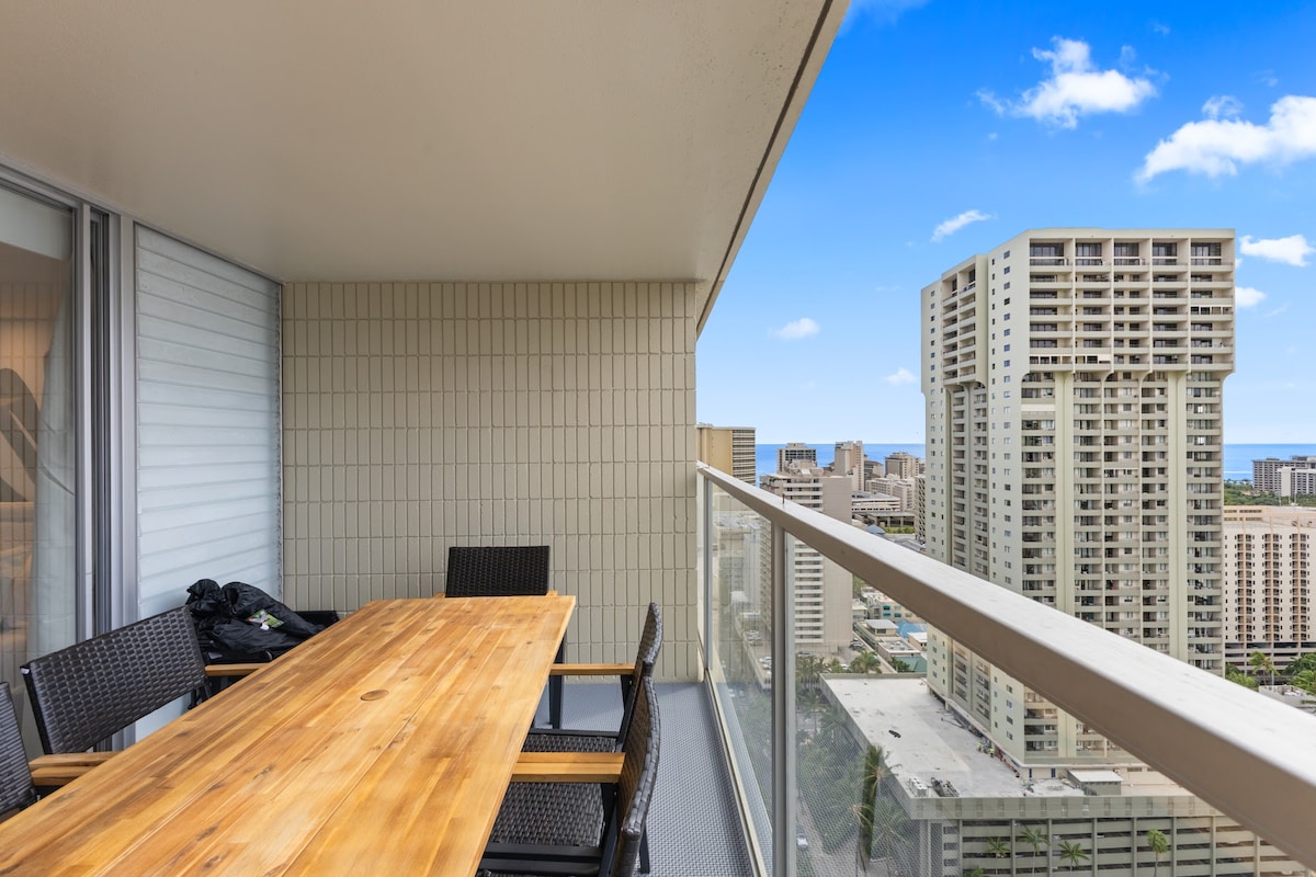 31FL-Stunning Tropical Studio w/Ocean & City Views