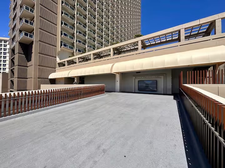 11F-Upscale King Suite-Corner Unit-Ala Moana Htl~