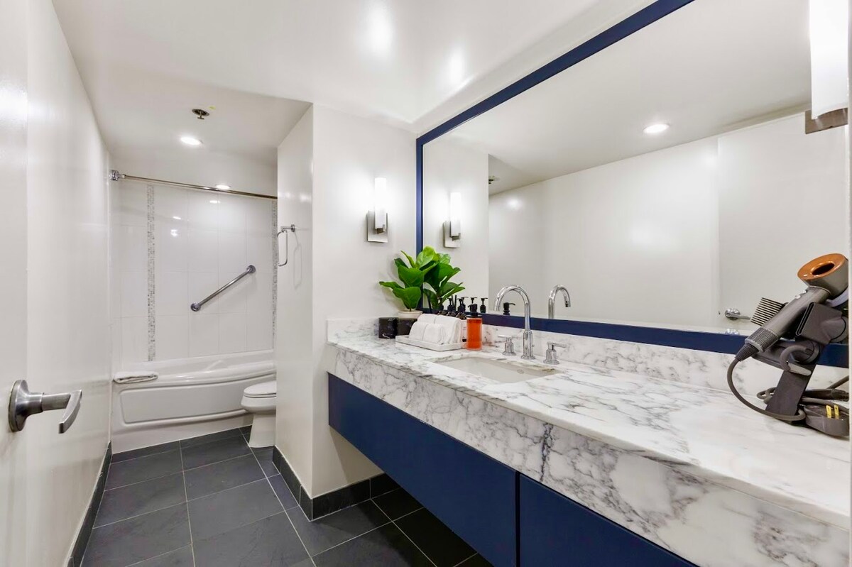 11F-Upscale King Suite-Corner Unit-Ala Moana Htl~