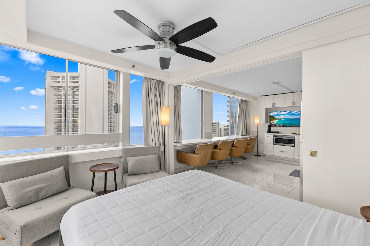 32nd FL-2BR Ocean View Penthouse-Waikiki Beach