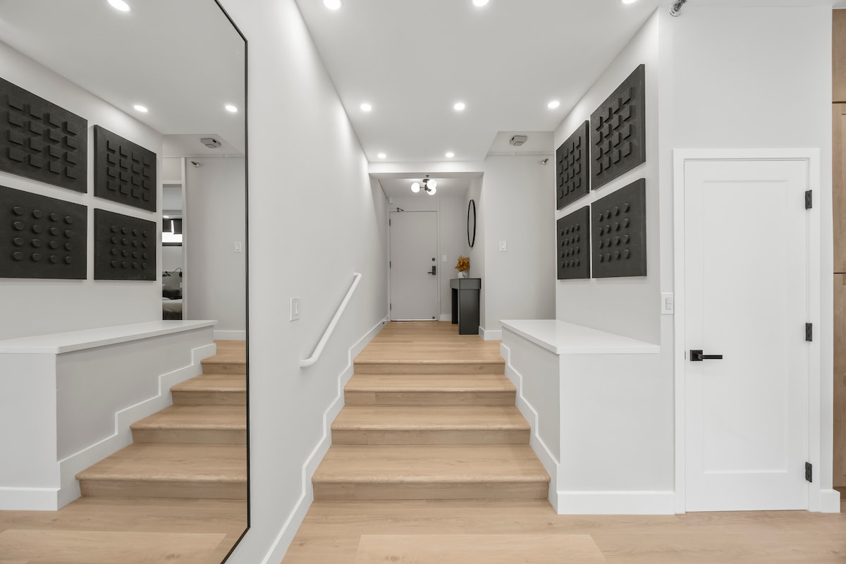 11F-Spectacular Condo w/300sqft Patio and Parking!