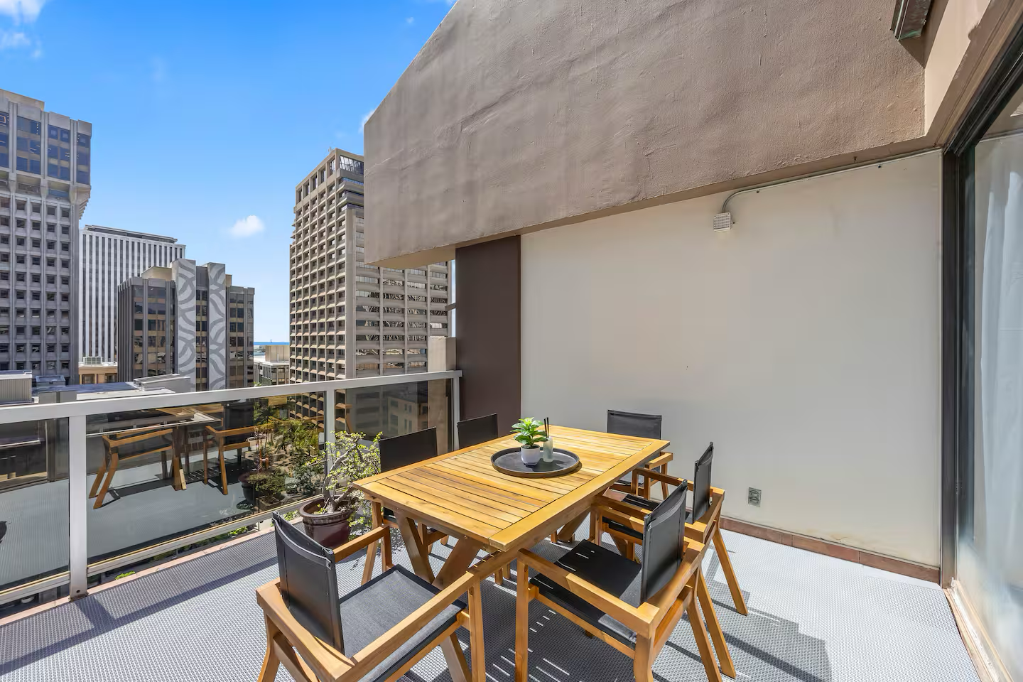 11F-Spectacular Condo w/300sqft Patio and Parking!