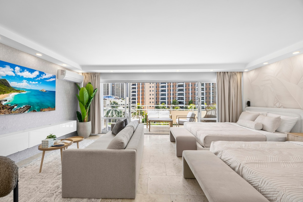 Beautiful Ilikai Condo with City and Ocean Views