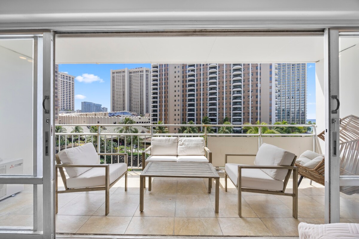 Beautiful Ilikai Condo with City and Ocean Views