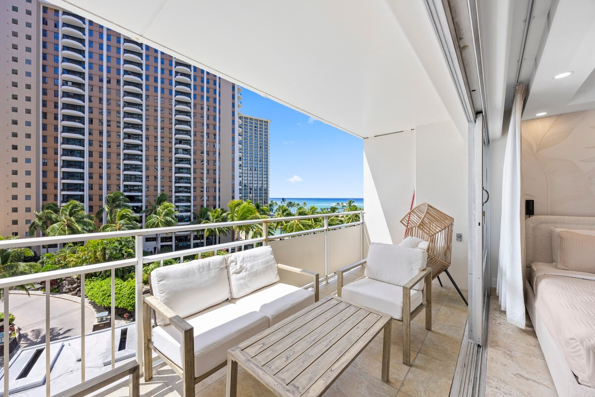 Beautiful Ilikai Condo with City and Ocean Views