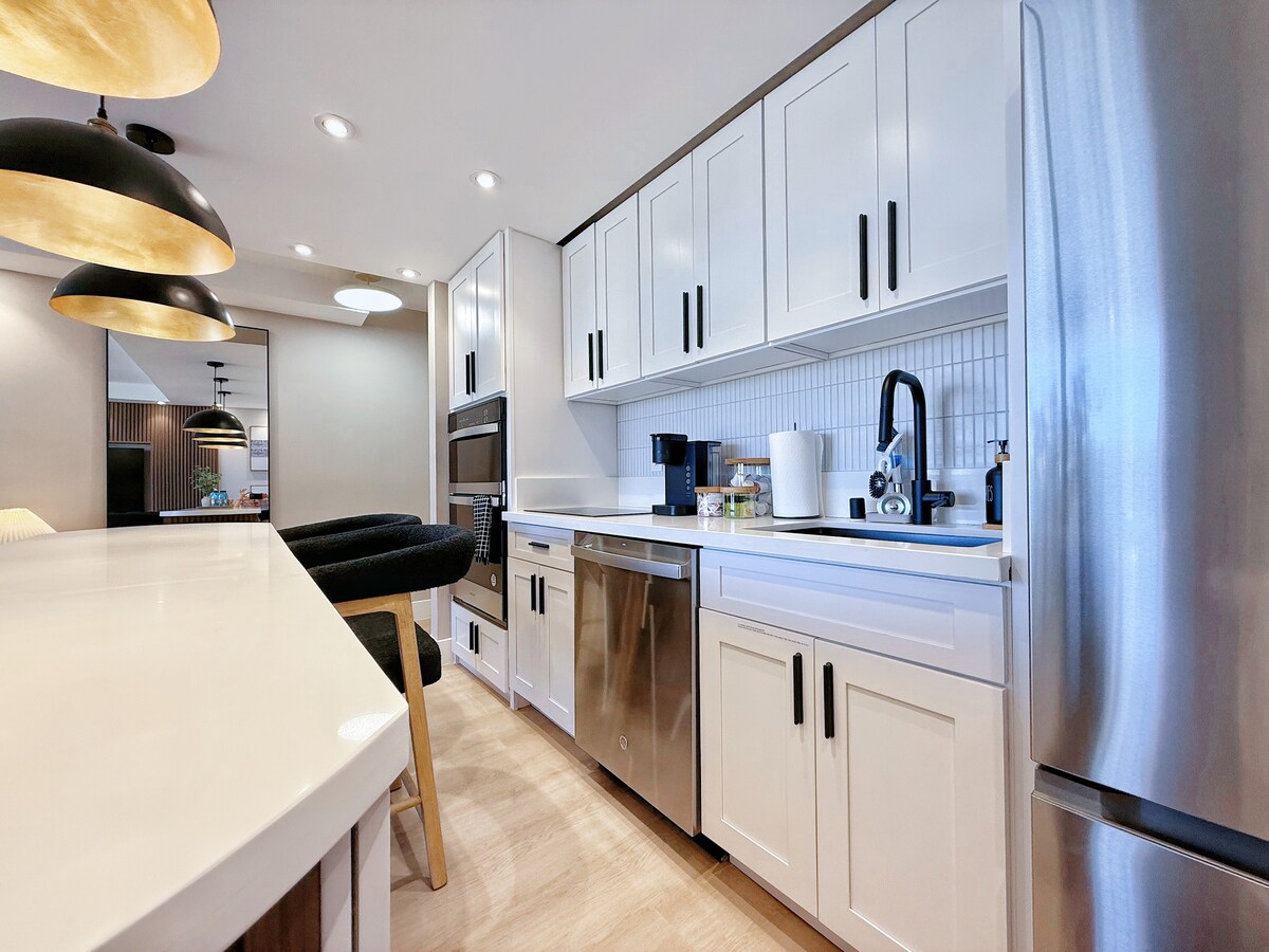 29FL-Ultra Modern 1BR-Ocean View & Free Parking!