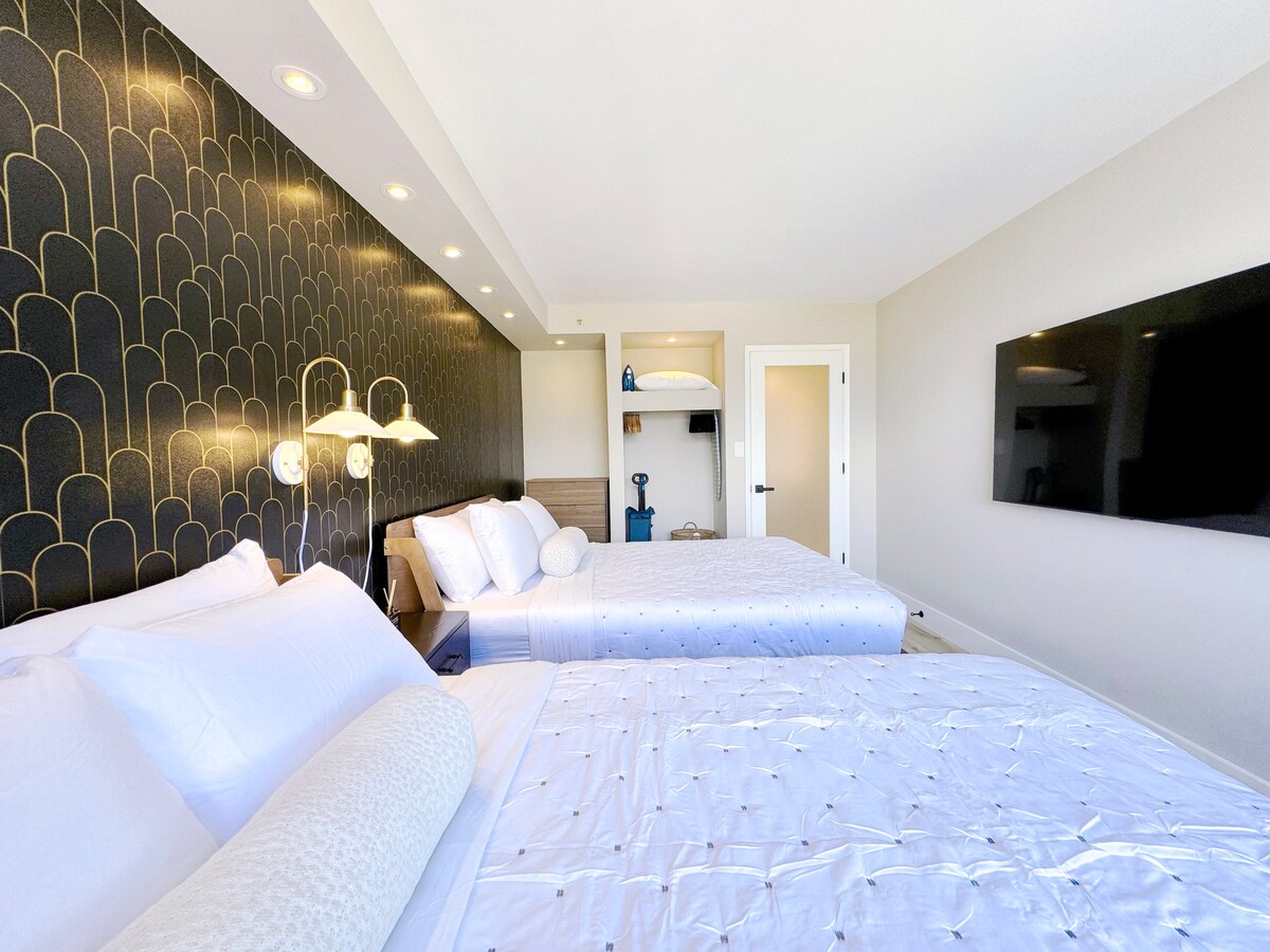 34th-High FL Mountain View Upscale 1BR w/Parking~