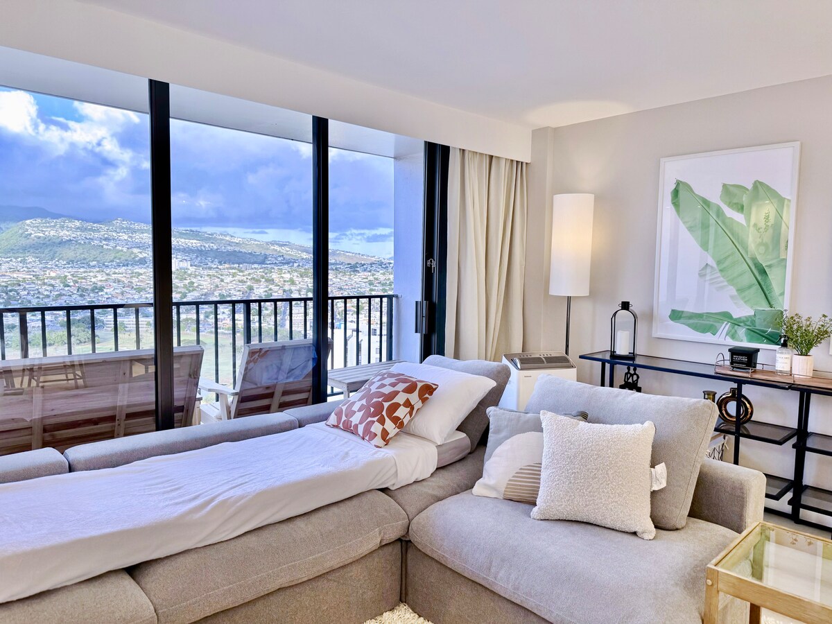 34th-High FL Mountain View Upscale 1BR w/Parking~