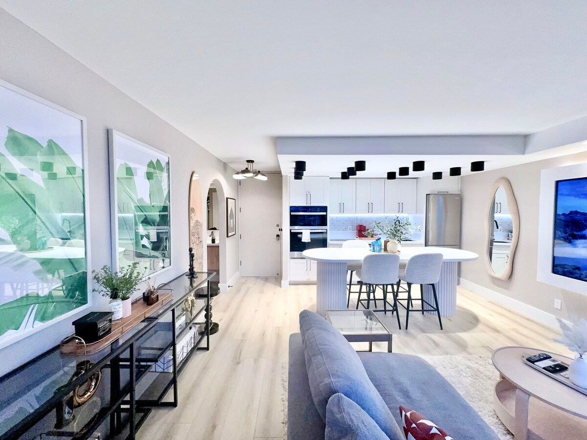 34th-High FL Mountain View Upscale 1BR w/Parking~