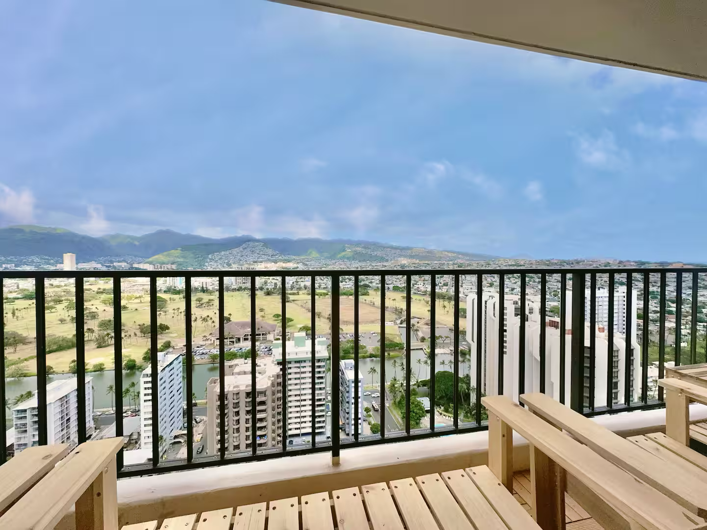 34th-High FL Mountain View Upscale 1BR w/Parking~