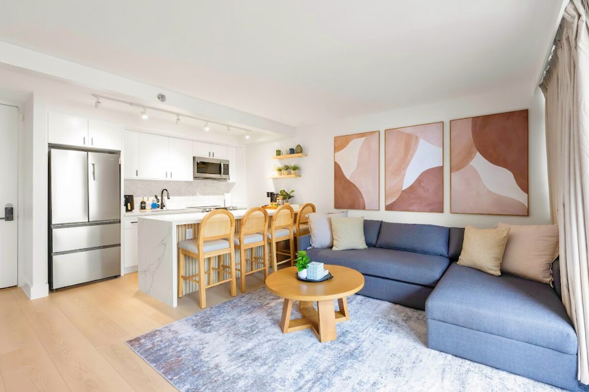 15F-Beautiful Escape-1BR Condo-w/Parking|Pool|Gym