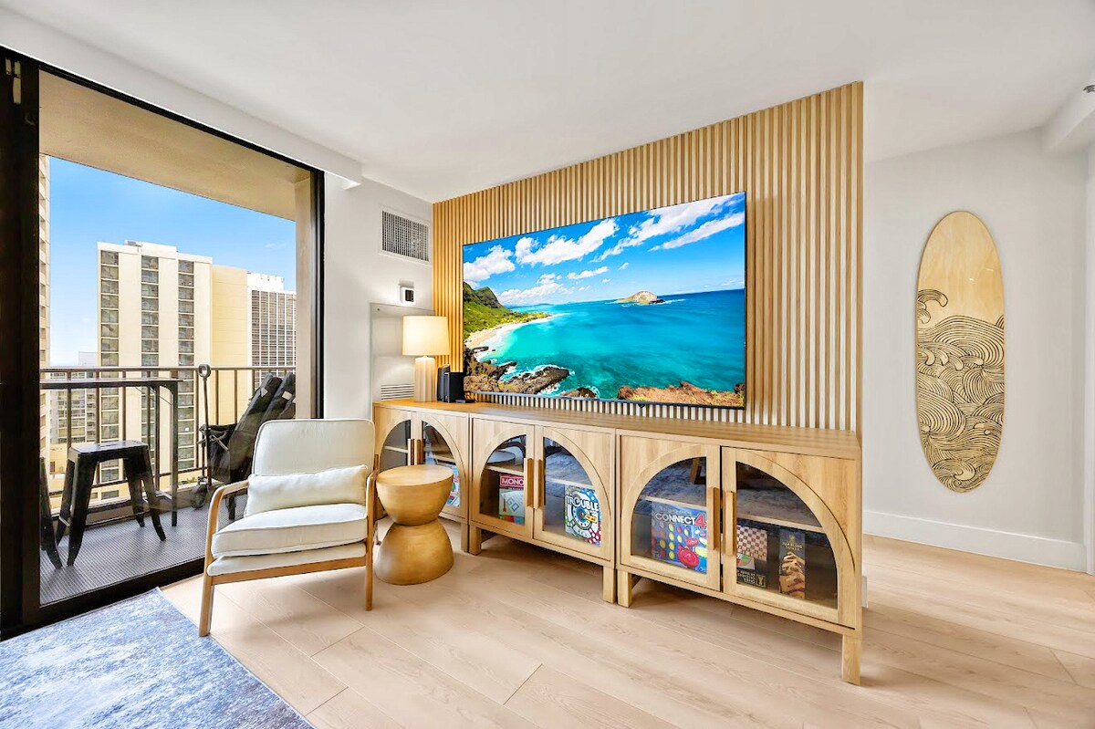 15F-Beautiful Escape-1BR Condo-w/Parking|Pool|Gym
