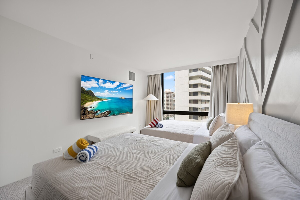 15F-Beautiful Escape-1BR Condo-w/Parking|Pool|Gym