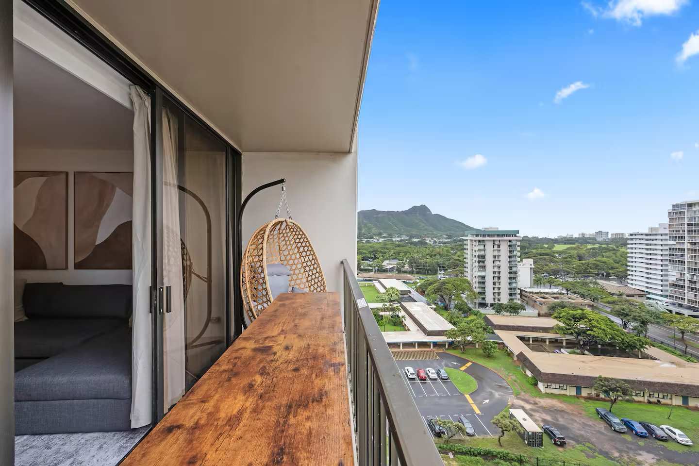 15F-Beautiful Escape-1BR Condo-w/Parking|Pool|Gym