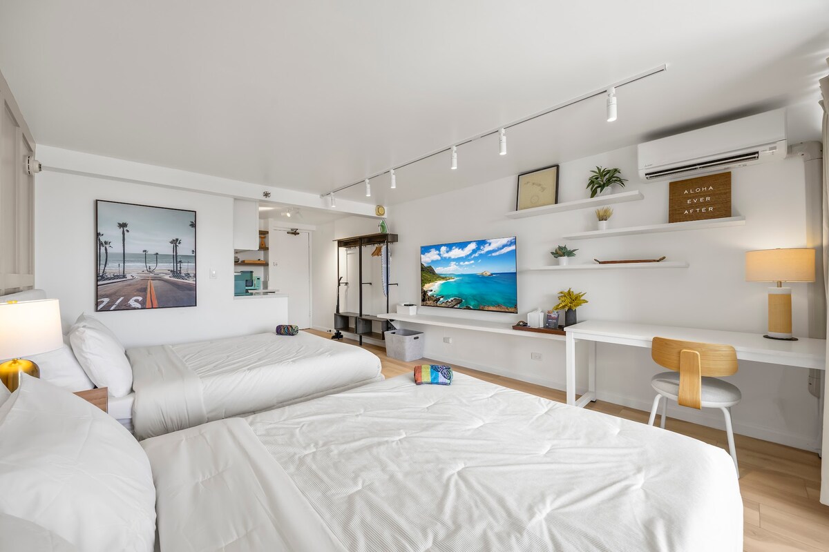 24F-Stunning Studio/Partial Ocean View-Waikiki