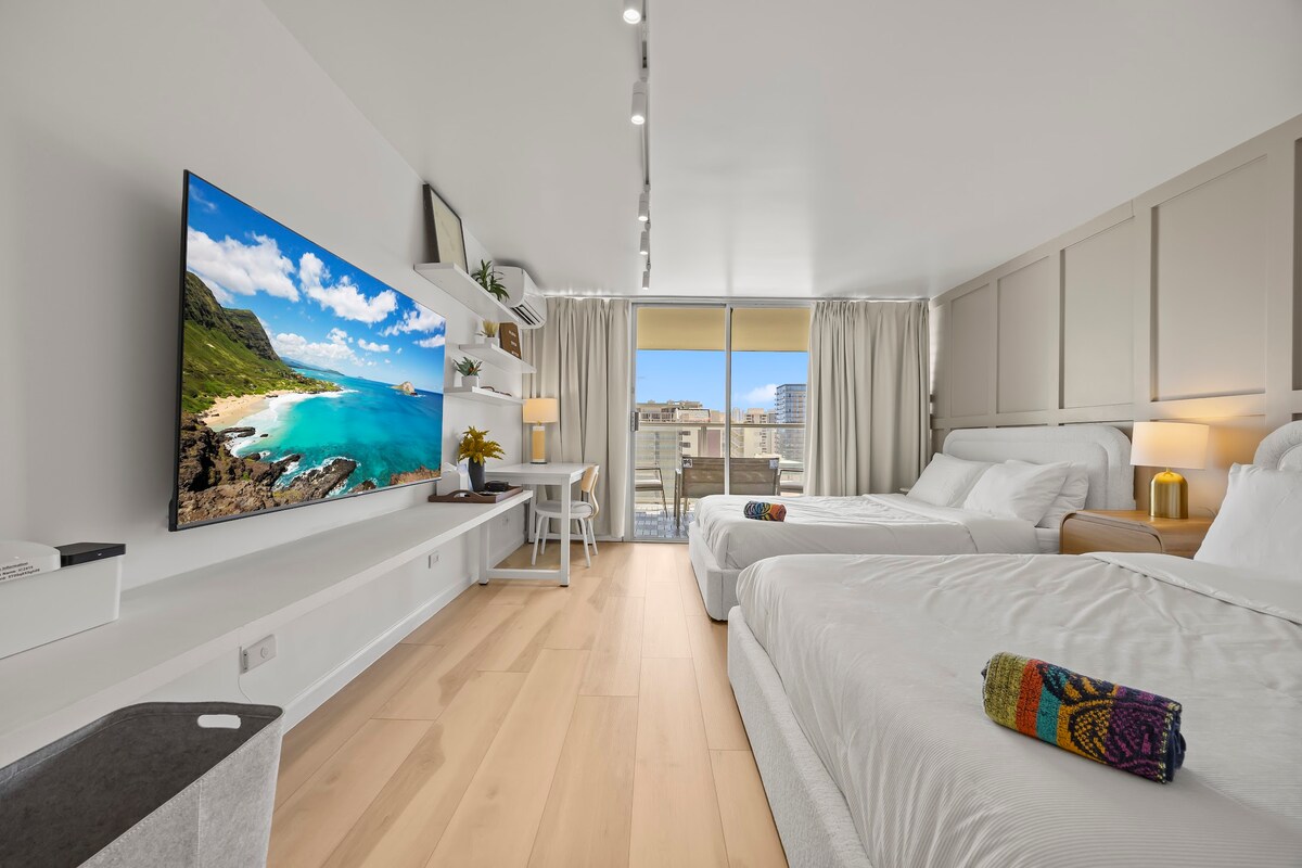 24F-Stunning Studio/Partial Ocean View-Waikiki