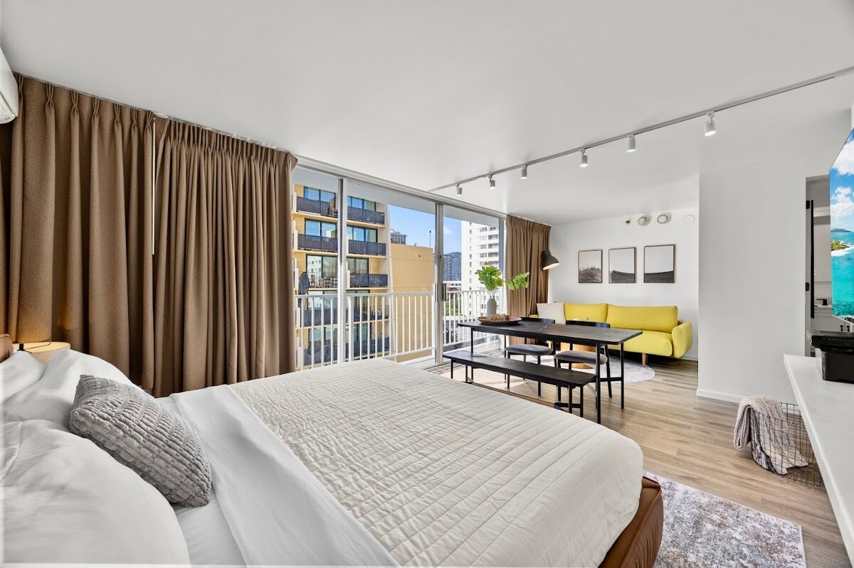 Gorgeous Upscale King Studio-5min to Waikiki Beach