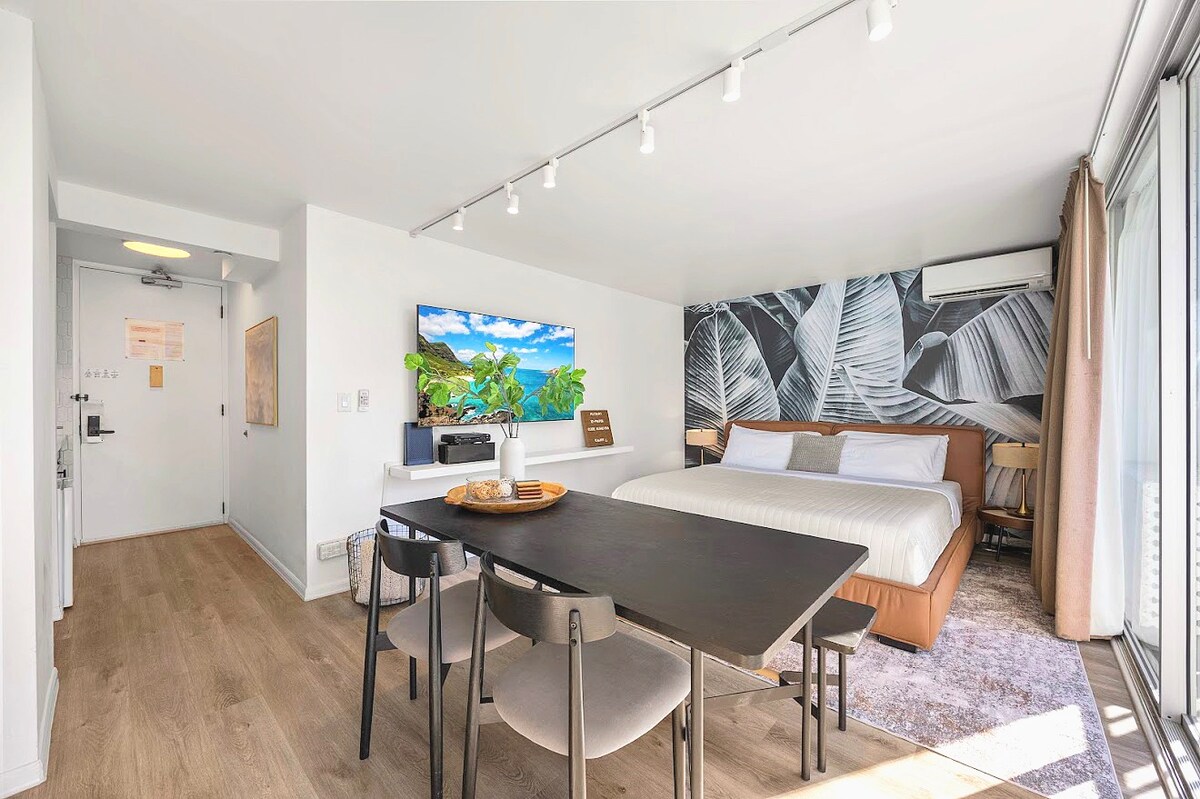 Gorgeous Upscale King Studio-5min to Waikiki Beach