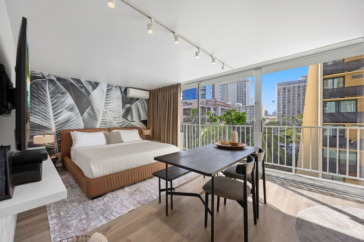 Gorgeous Upscale King Studio-5min to Waikiki Beach