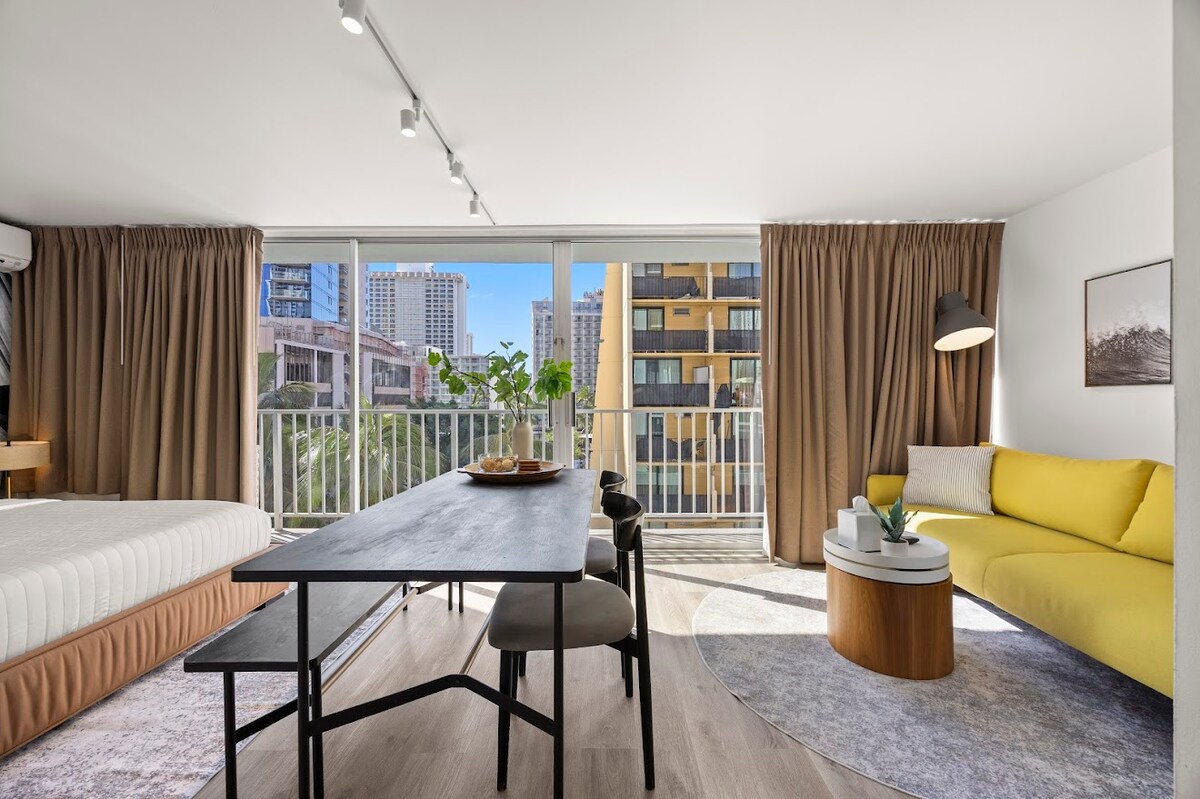 Gorgeous Upscale King Studio-5min to Waikiki Beach