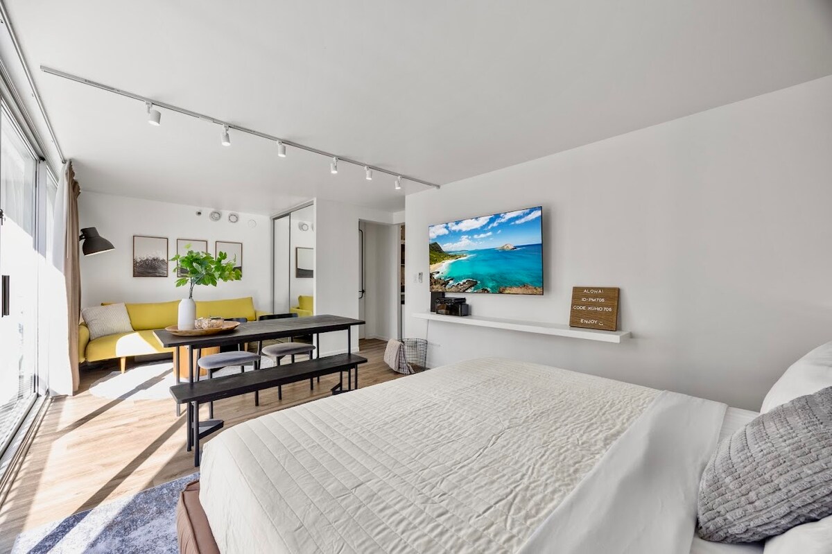 Gorgeous Upscale King Studio-5min to Waikiki Beach