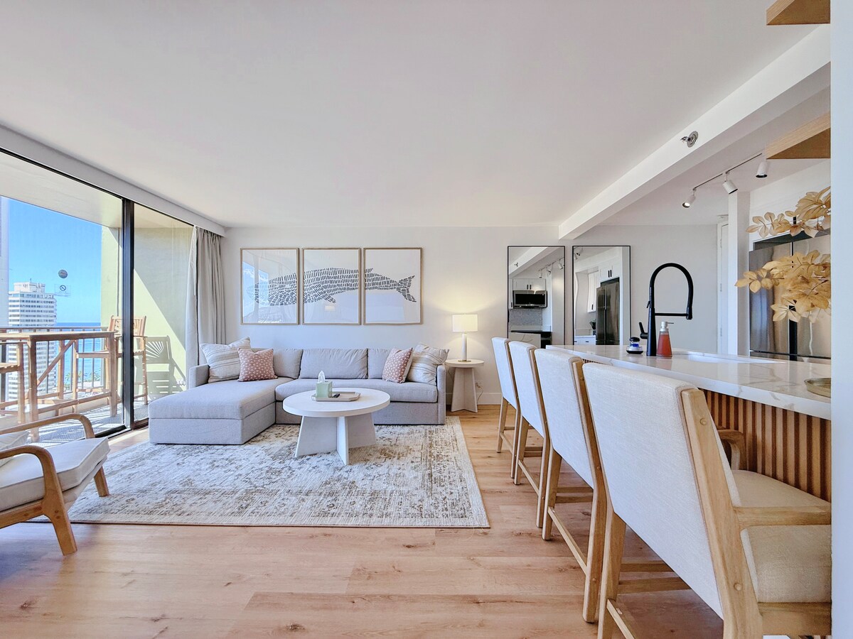 22FL-Upscale Fully Renovated-1BR-Waikiki!