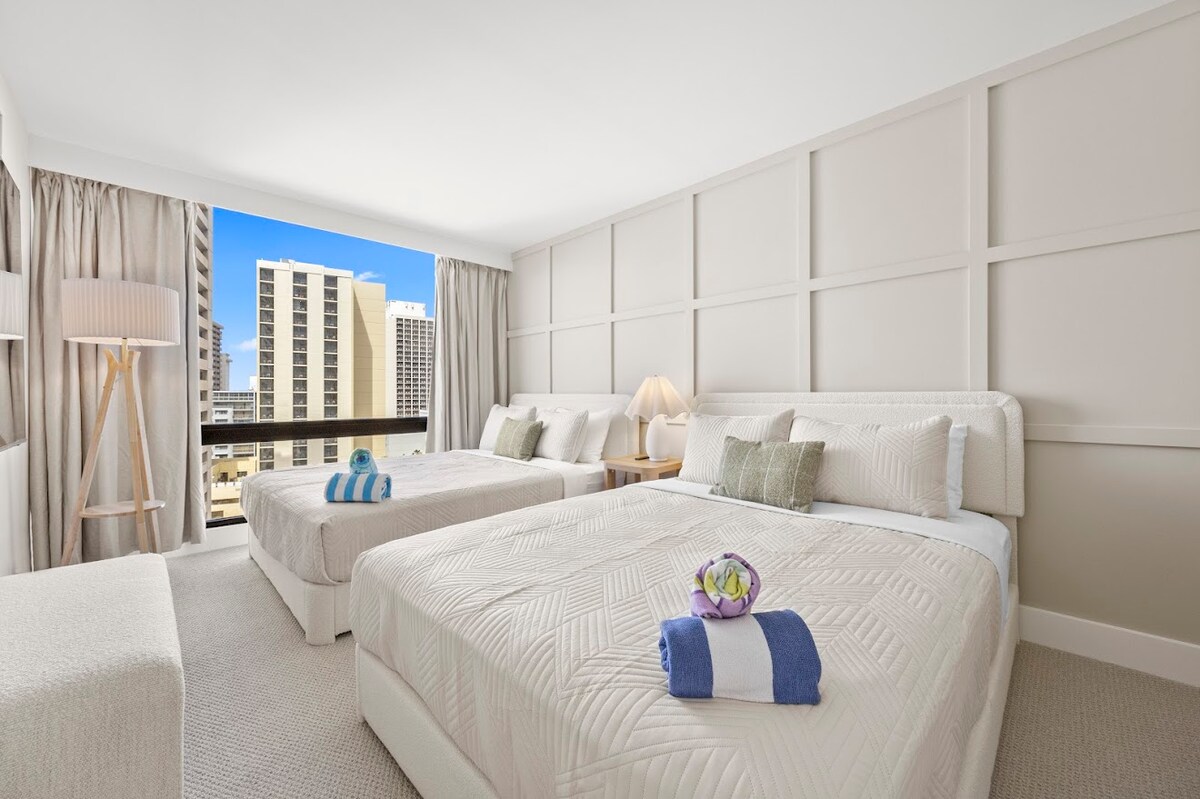 12F-Upscale Tropical 1BR-Waikiki Condo w/Parking!
