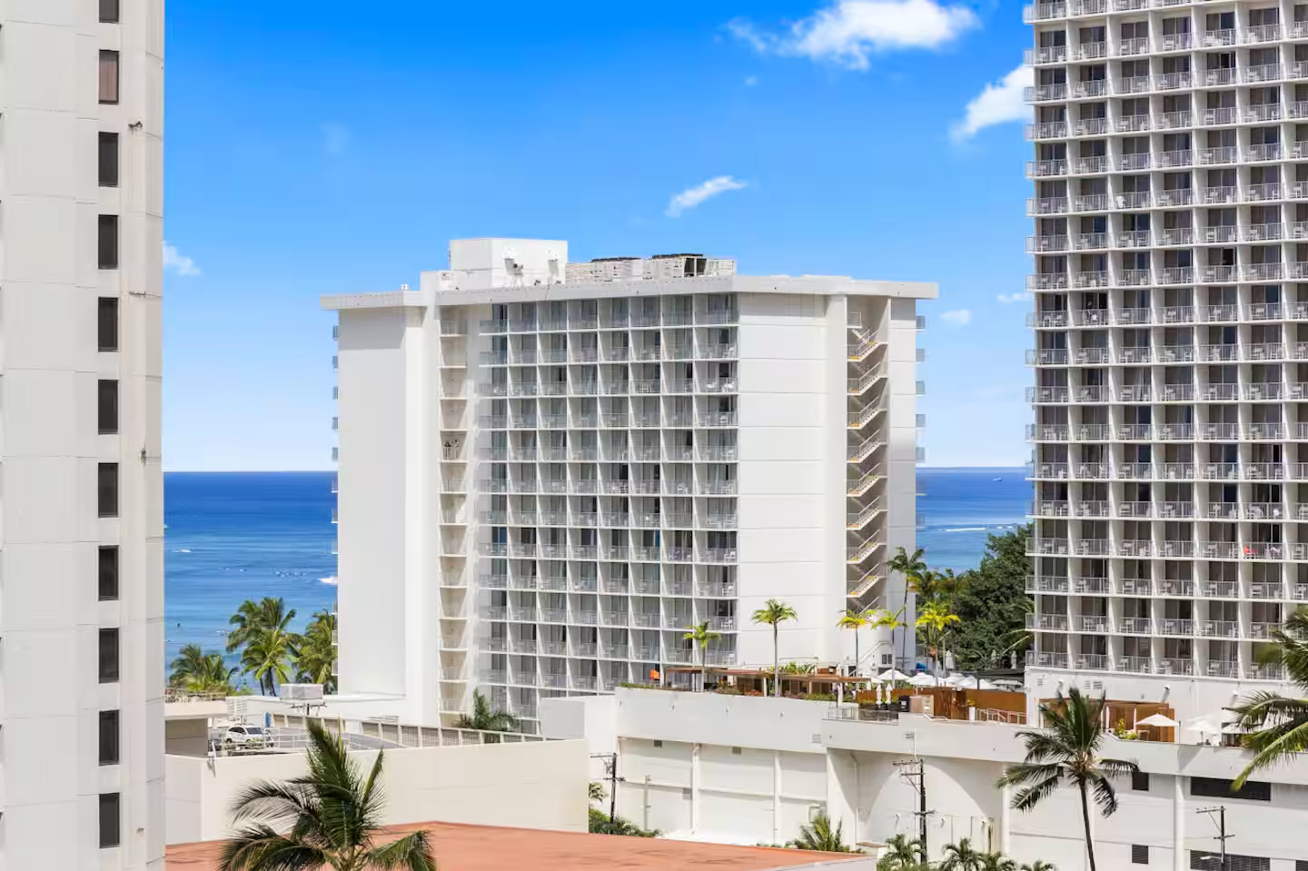12F-Upscale Tropical 1BR-Waikiki Condo w/Parking!