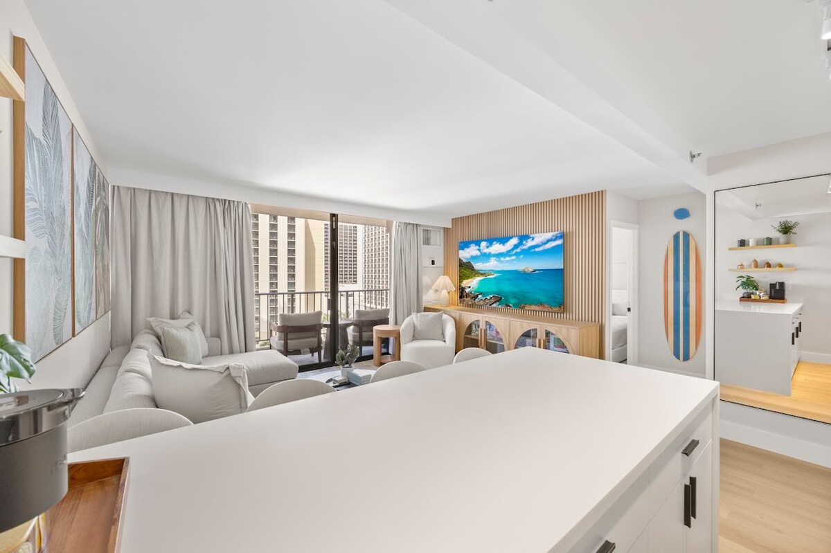 12F-Upscale Tropical 1BR-Waikiki Condo w/Parking!