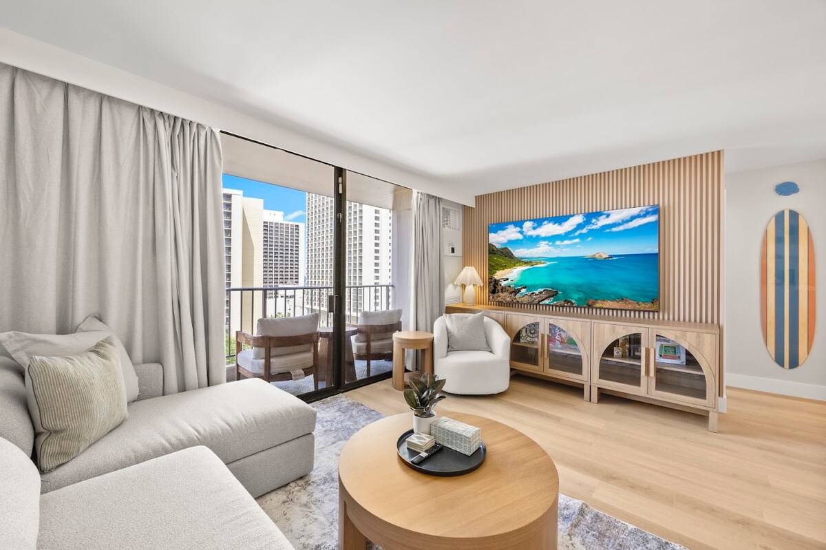 12F-Upscale Tropical 1BR-Waikiki Condo w/Parking!