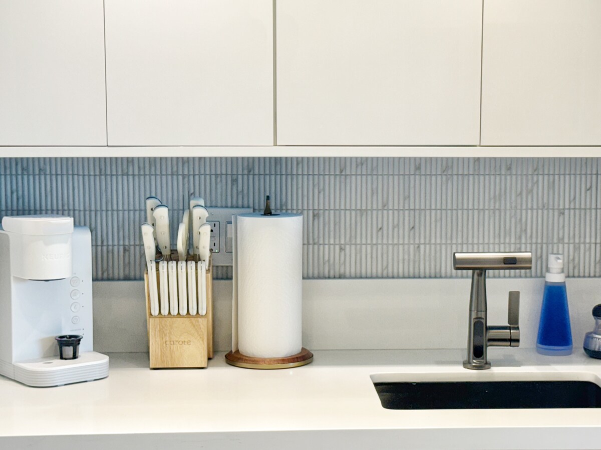 35FL-Upscale Fully Remodeled 1BR-Waikiki Beach~