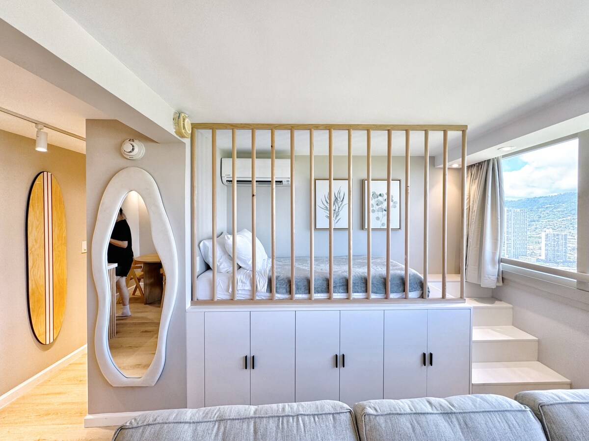 35FL-Upscale Fully Remodeled 1BR-Waikiki Beach~