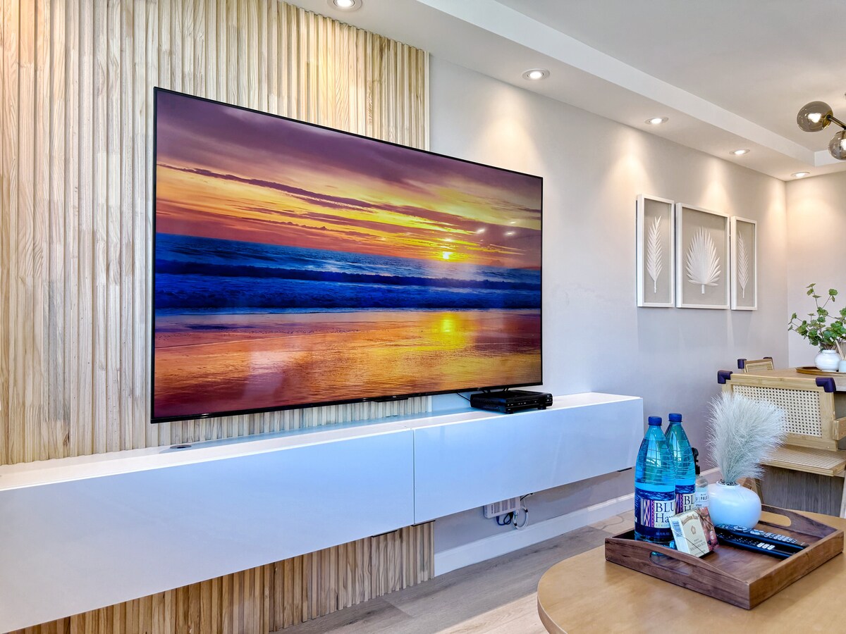 35FL-Upscale Fully Remodeled 1BR-Waikiki Beach~